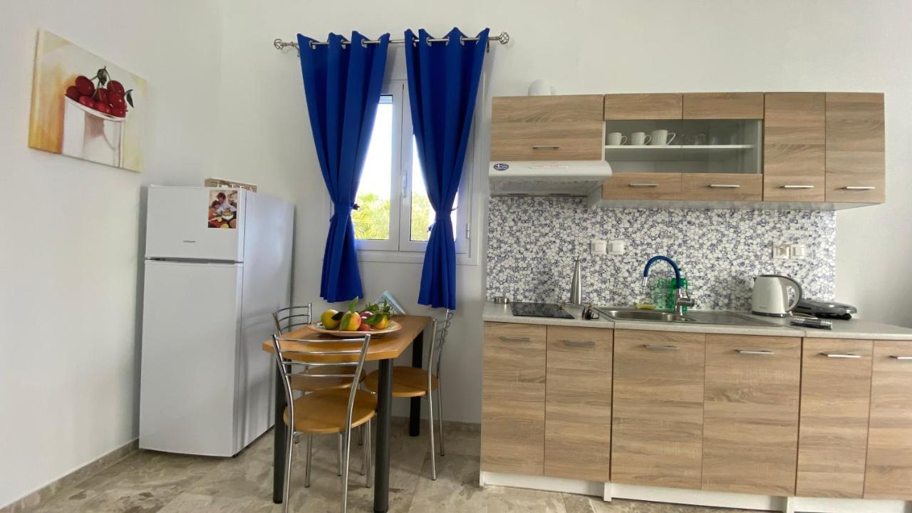 Patras Blue Suite Buitenkant foto