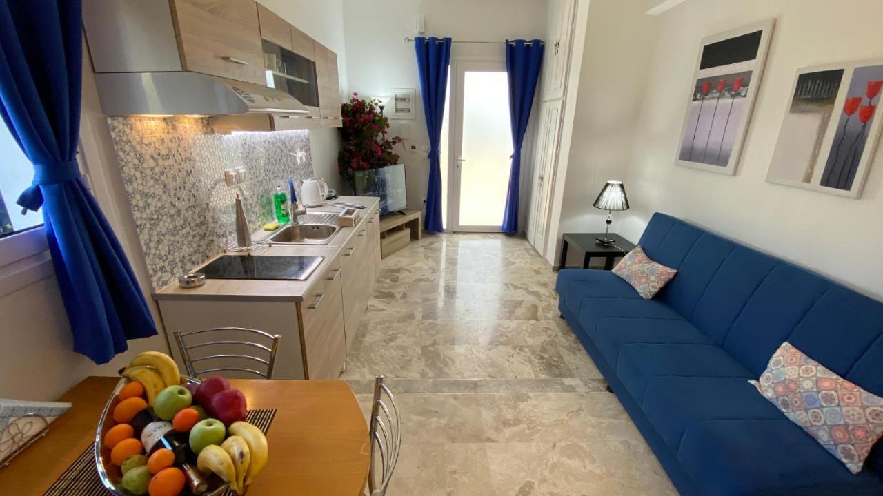 Patras Blue Suite Buitenkant foto