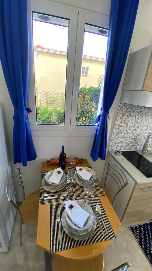 Patras Blue Suite Buitenkant foto