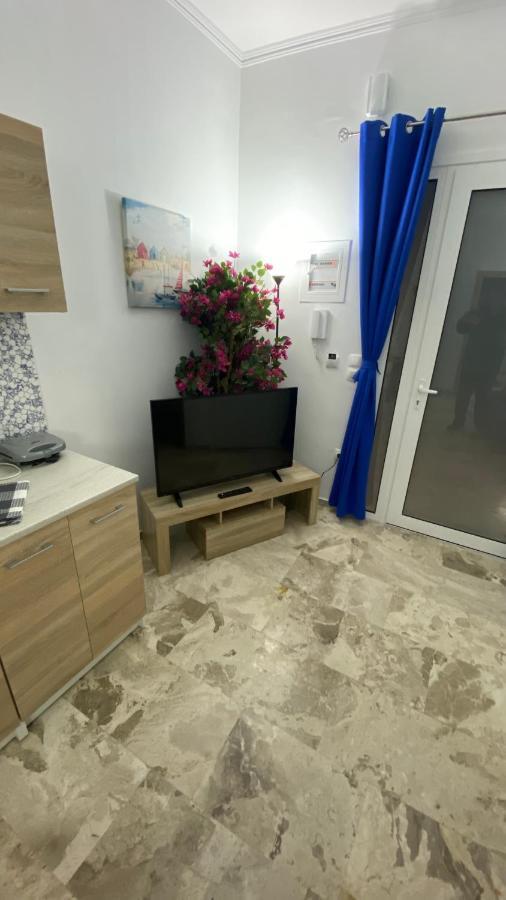 Patras Blue Suite Buitenkant foto