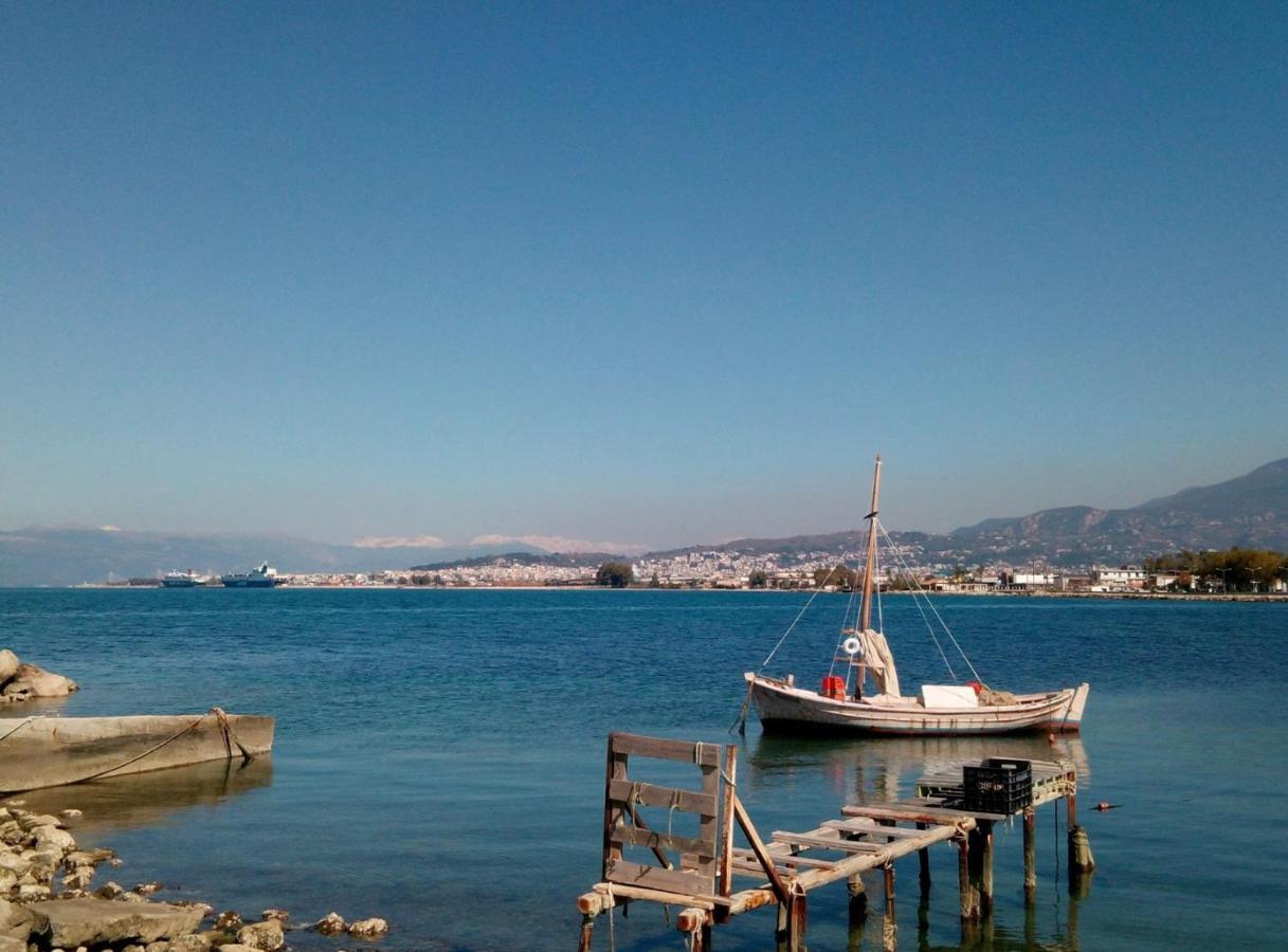 Patras Blue Suite Buitenkant foto